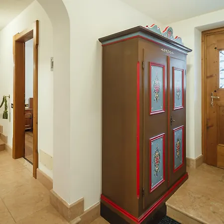 Villa Lacedel - Gruppo Stay アパート